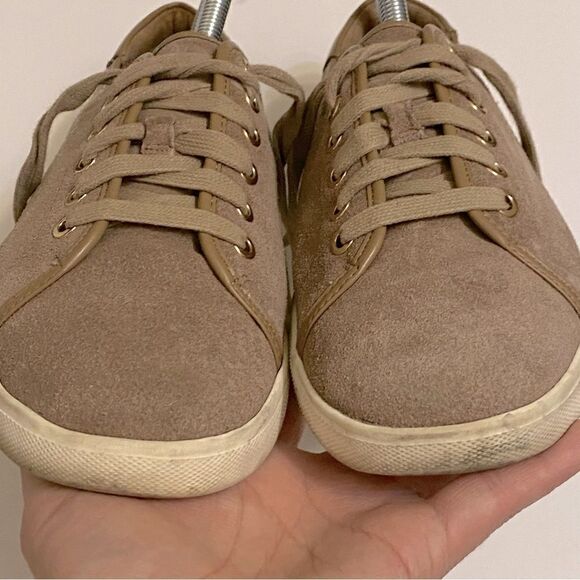 Vionic BRINLEY CASUAL SNEAKER beige tan suede lace up comfort ortho shoes 9 - Picture 3 of 9